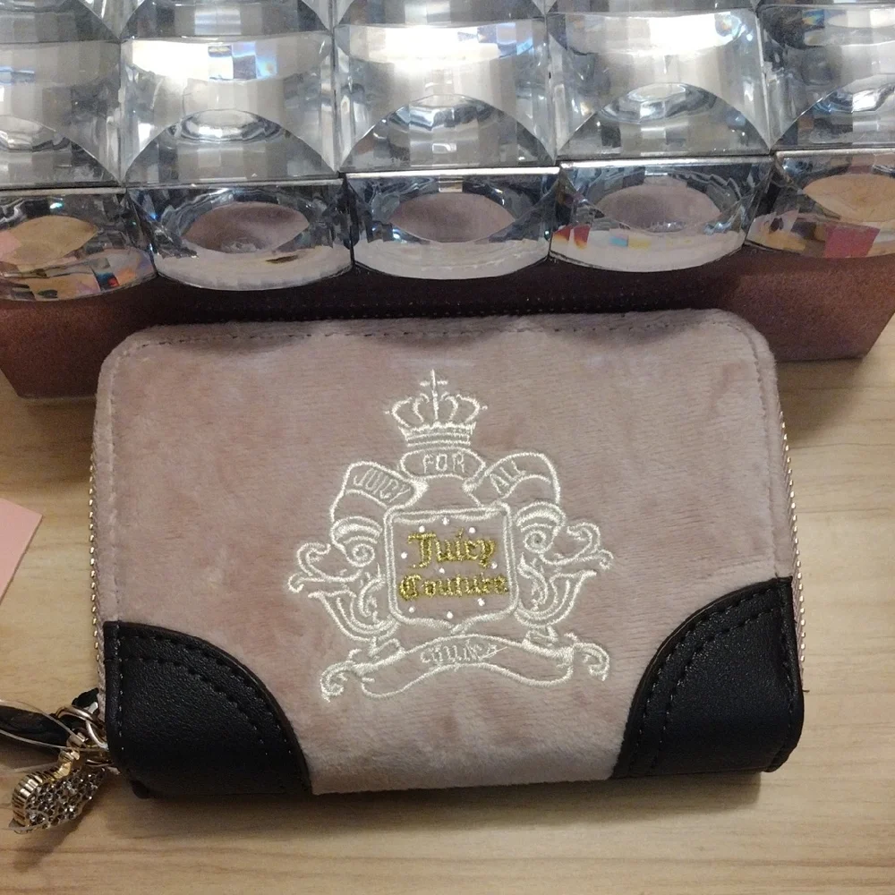 Juicy For All Double Zip Around Wallet Blush/ Brown 🆕